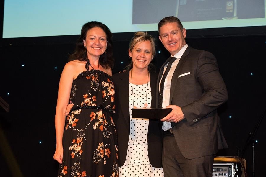 Member Pharmacy of the Year 2018: Oberon Pharmacy NSW - Owners Allison O'Driscoll (L) & Jennifer Stoneman (M) with Darren Dye, CEO Pharmacy Alliance
